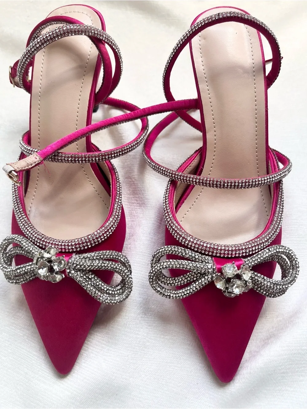 Fuchsia Crystal-Embellished Wrap around Pointed Toe Strappy kitten heels 7.5